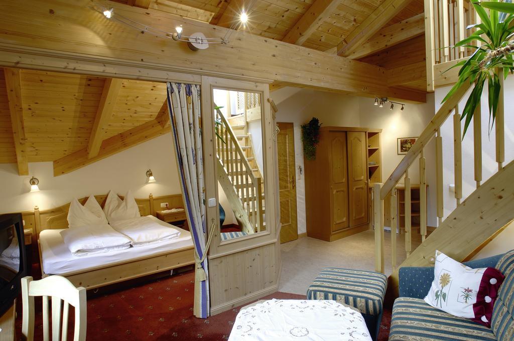 לינץ Familienhotel Moos-Alm חדר תמונה
